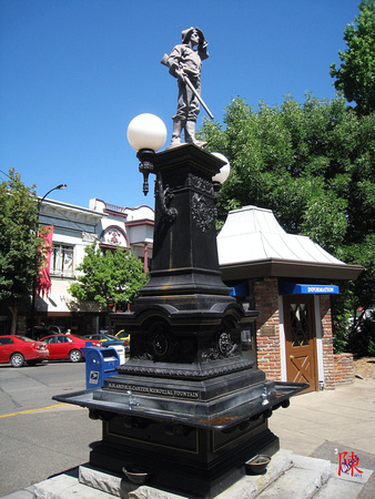 Water Fountain/Statue