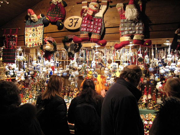 Christmas Market Stall @ Maira Theresien Platz